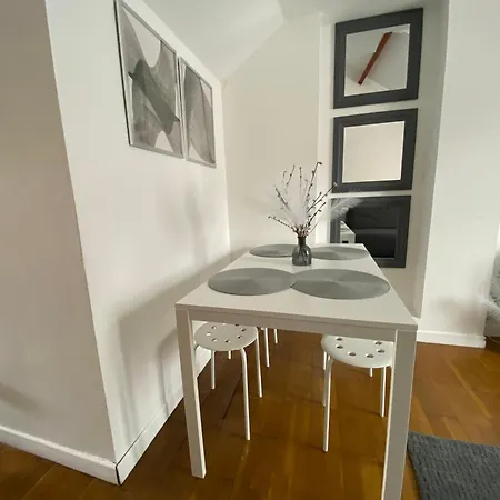 דירה Duplex Minimaliste - 30 Min De Paris סנט-אואן-ל'אומון